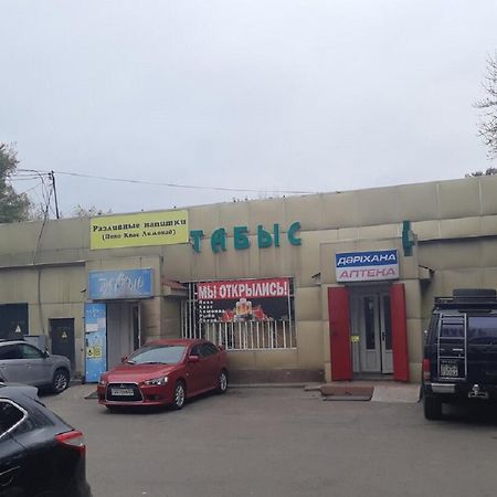 Апартаменты 11-Й Микрорайон, 4 Alma-Ata Buitenkant foto